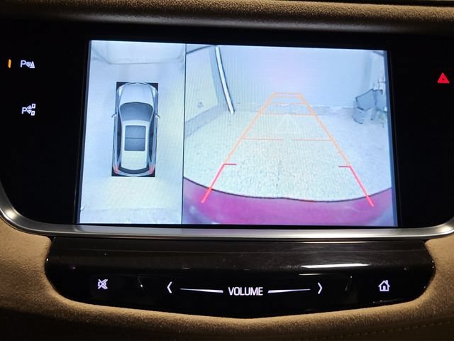 Used 2017 Cadillac XT5 Platinum w/ Driver Assist Package AWD/4WD image 17