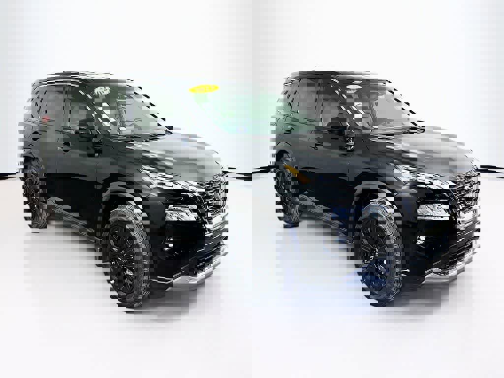 Used 2023 Nissan Rogue SV image 7