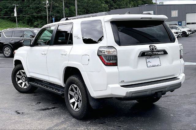 Used 2022 Toyota 4Runner TRD Off-Road AWD/4WD image 12