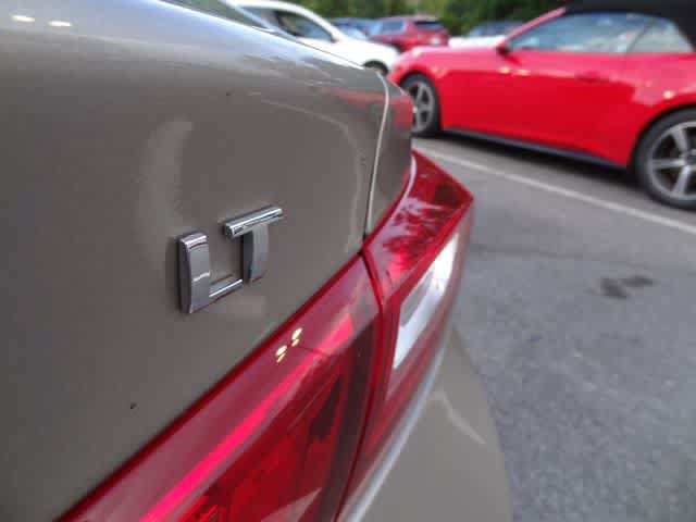 Used 2023 Chevrolet Malibu LT FWD image 19