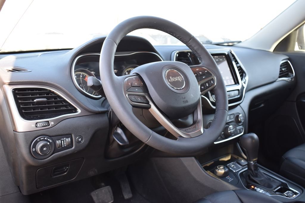 Used 2022 Jeep Cherokee Limited image 10