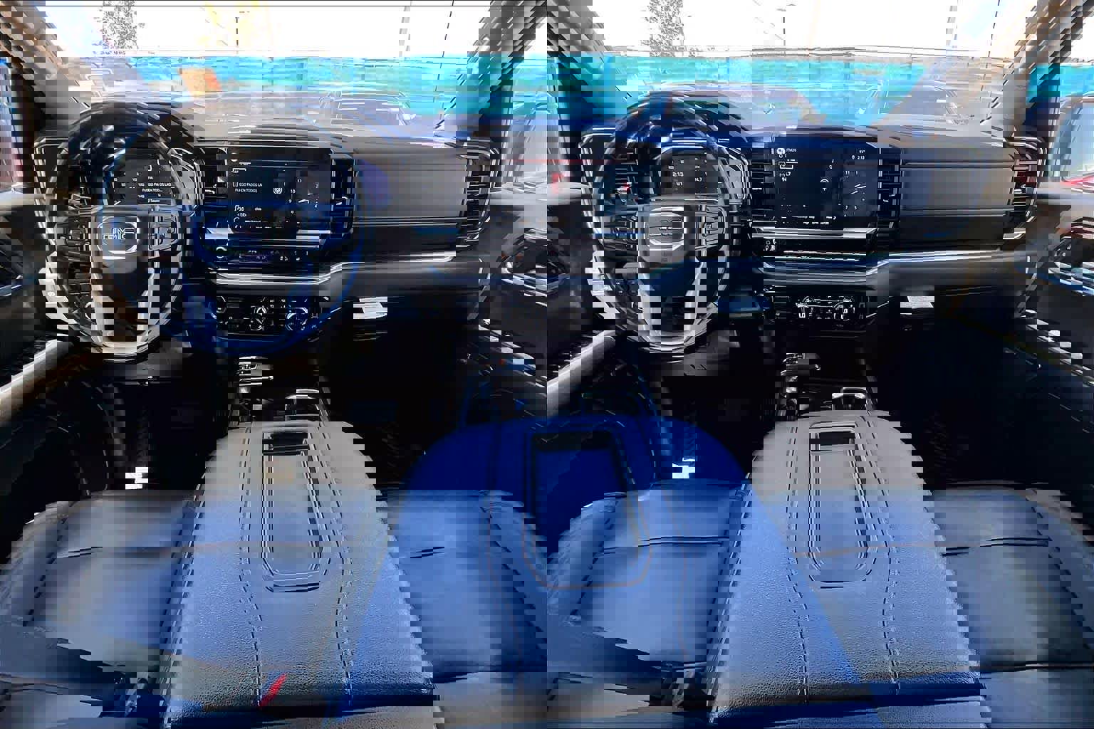 Used 2022 GMC Sierra 1500 Elevation w/ Elevation Premium Package AWD/4WD image 14