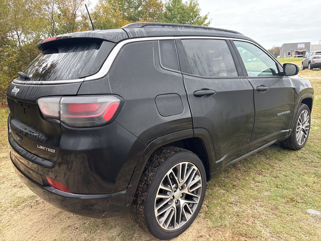 Used 2023 Jeep Compass Limited w/ Elite Group AWD/4WD image 16