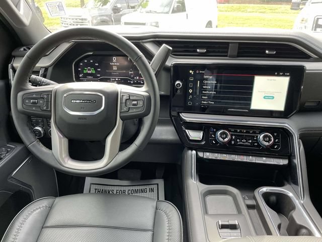 Used 2025 GMC Sierra 3500 Denali w/ Denali Reserve Package AWD/4WD image 16