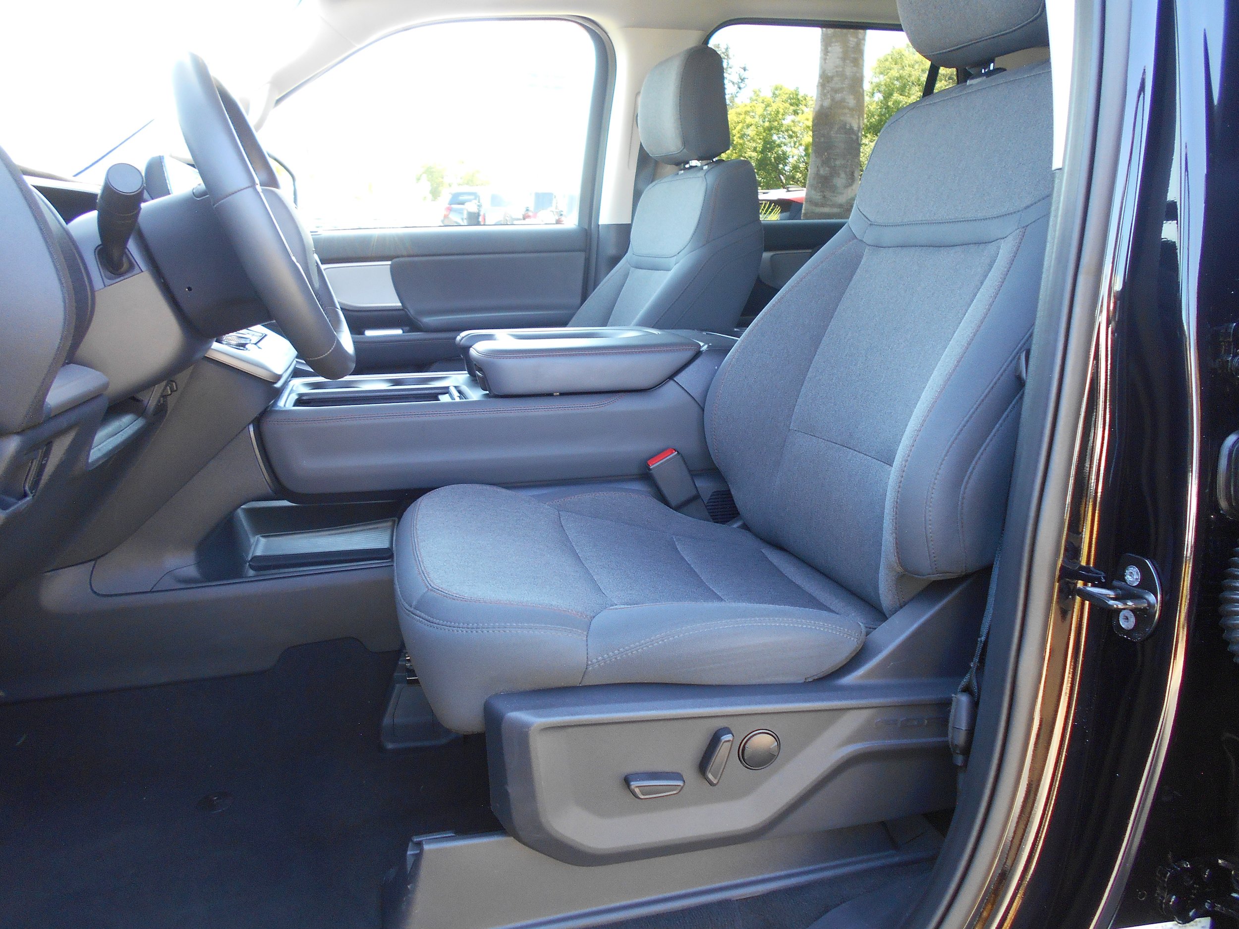 Certified 2025 Ford Expedition Max Active RWD image 8