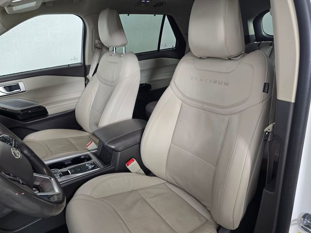 Certified 2023 Ford Explorer Platinum w/ Technology Package AWD/4WD image 23