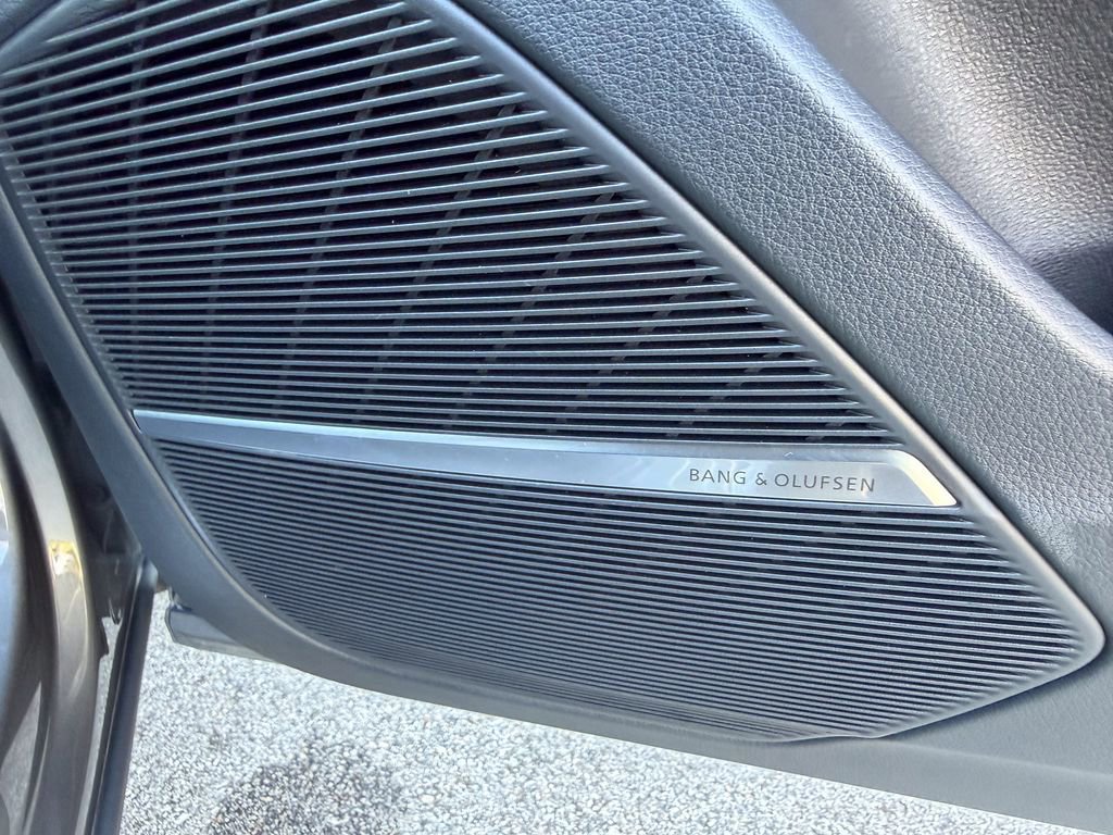 Used 2019 Audi Q8 Prestige w/ Towing Package image 37