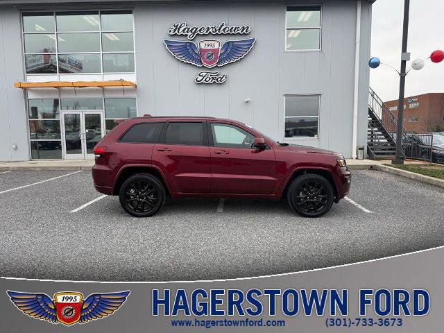Used 2022 Jeep Grand Cherokee Laredo X AWD/4WD image 6