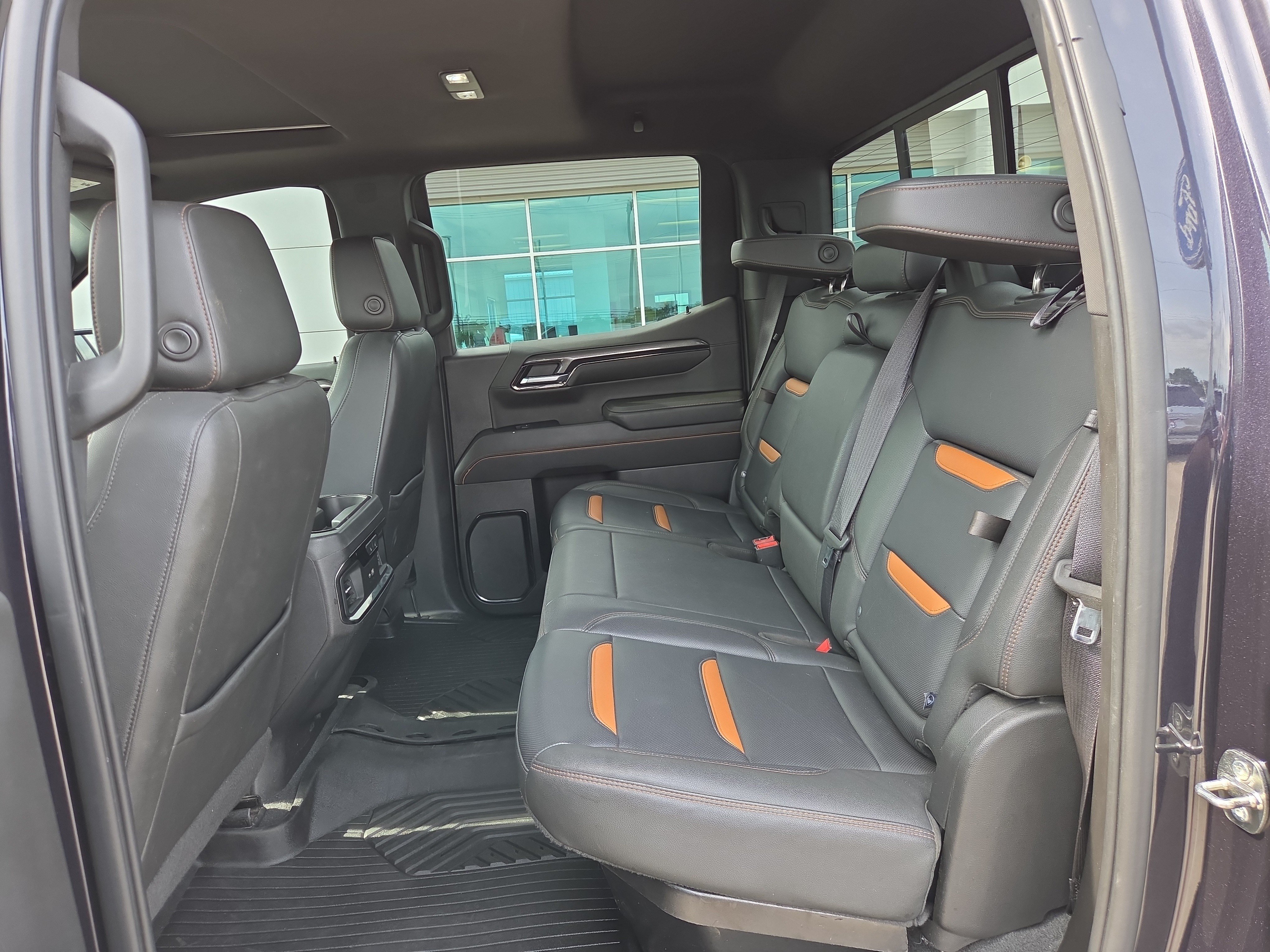 Used 2022 GMC Sierra 1500 AT4 w/ AT4 Premium Package AWD/4WD image 11