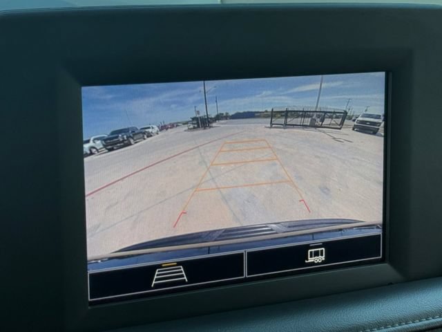 Used 2023 Chevrolet Suburban LS w/ Driver Alert Package RWD image 10