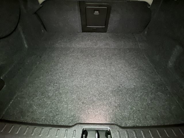 Used 2022 Volvo S60 B5 Momentum w/ Premium Package image 21