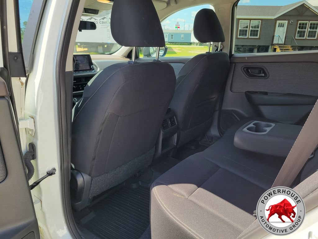 Used 2023 Nissan Rogue S FWD image 15