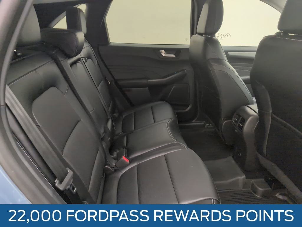 Certified 2025 Ford Escape Platinum image 19