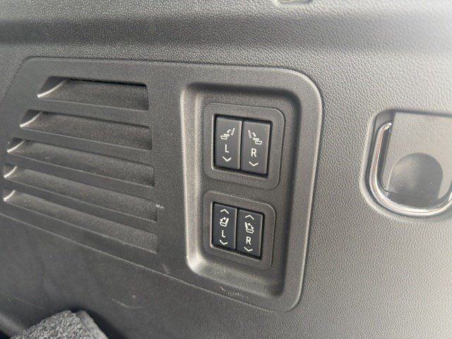 Used 2025 Buick Enclave Avenir w/ Super Cruise Package AWD/4WD image 36