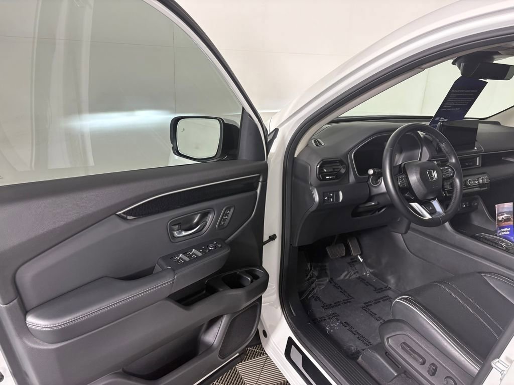 Used 2025 Honda Pilot Elite image 12