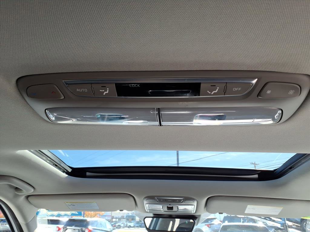 Used 2022 Kia Telluride S image 20