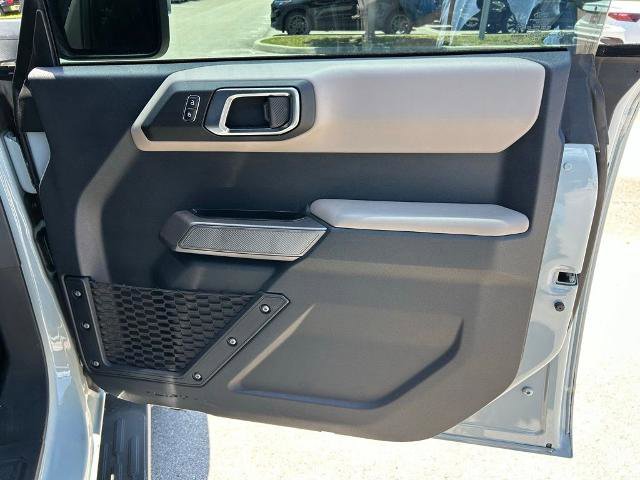 Certified 2023 Ford Bronco Wildtrak AWD/4WD image 40