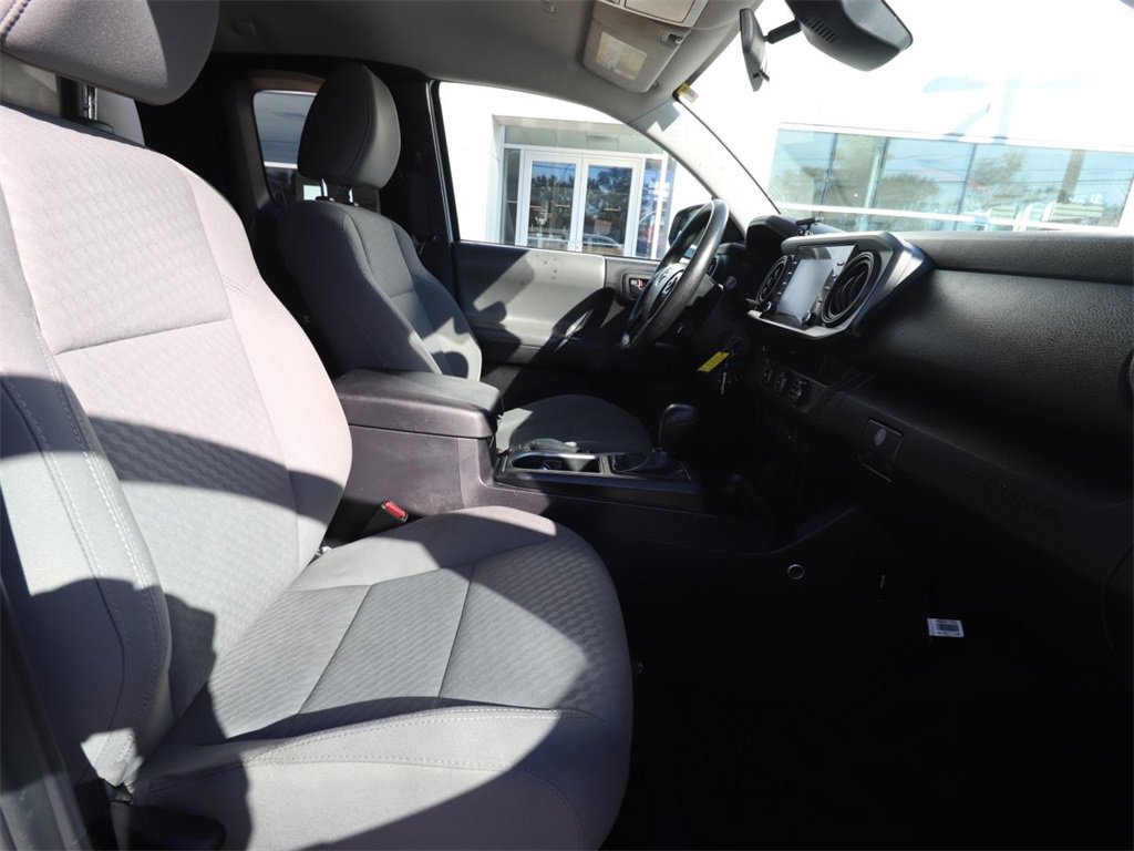 Used 2022 Toyota Tacoma SR image 14