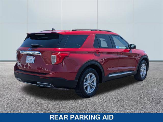 Certified 2023 Ford Explorer XLT w/ Equipment Group 202A image 4