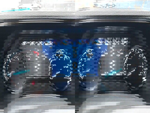 Certified 2022 Ford F150 XLT w/ Equipment Group 302A High image 17