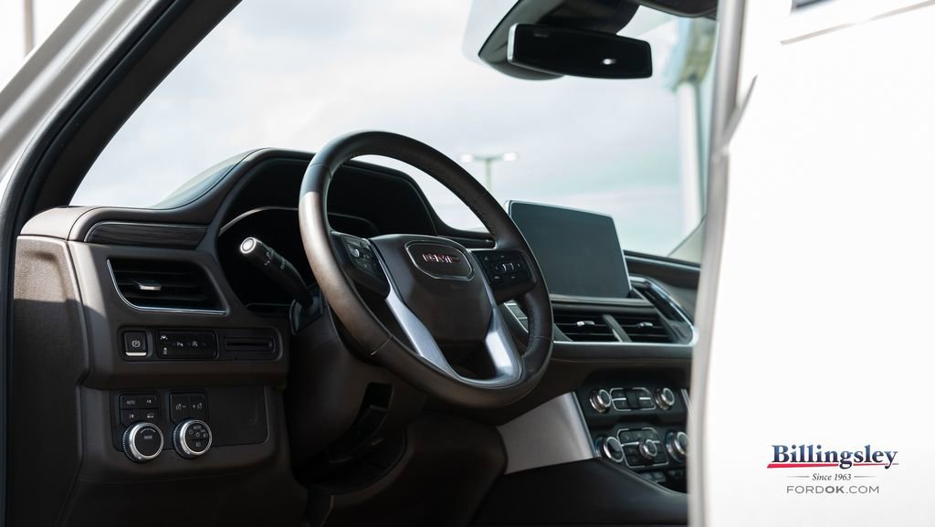 Used 2023 GMC Yukon XL SLT AWD/4WD image 10