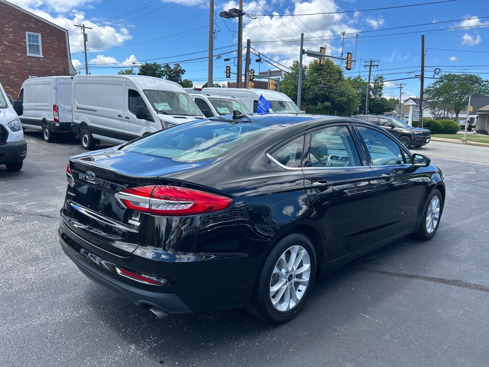 Certified 2020 Ford Fusion SE FWD image 14