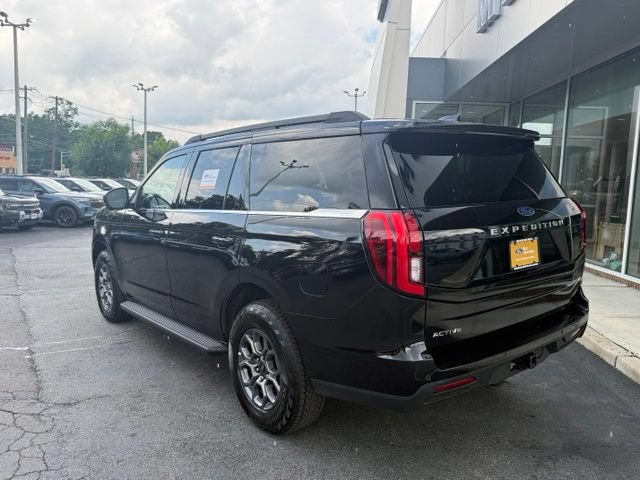 Certified 2025 Ford Expedition Active AWD/4WD image 5