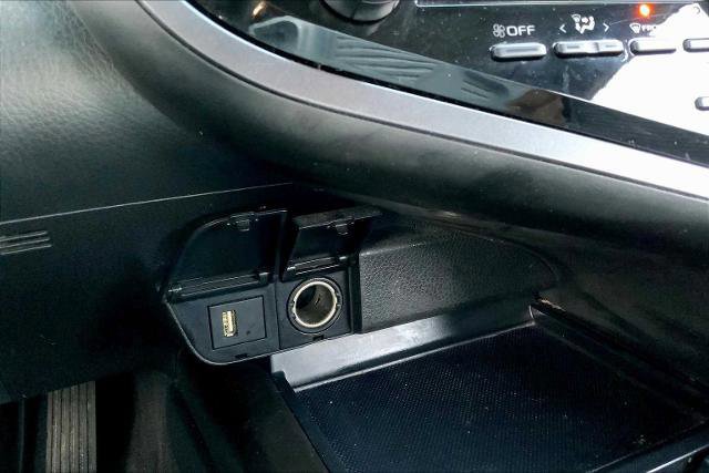 Used 2021 Toyota Camry SE w/ Convenience Package image 30