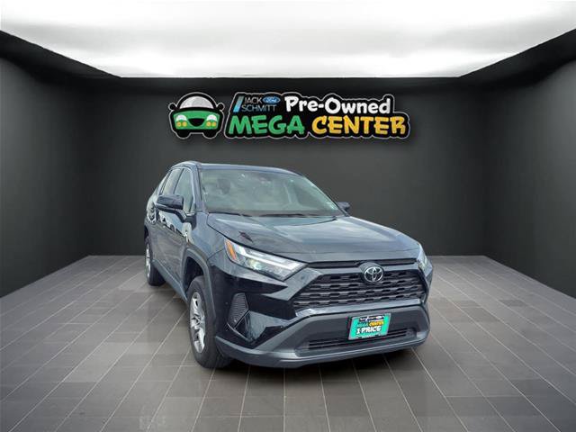 Used 2025 Toyota RAV4 XLE AWD/4WD image 24