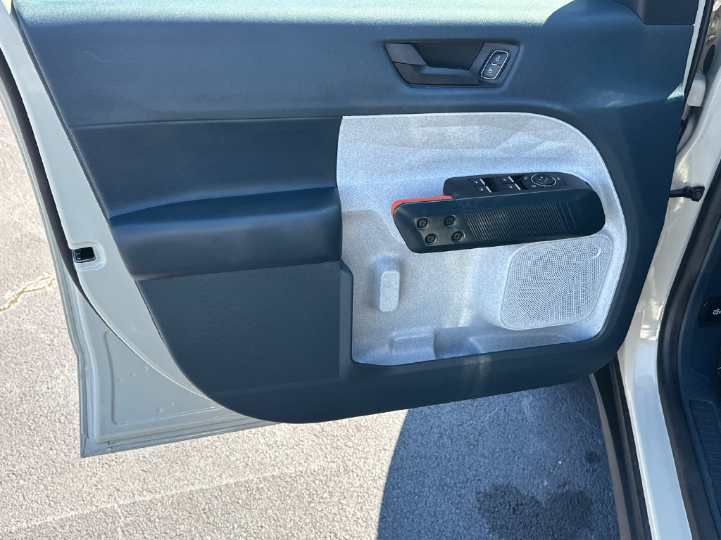 Certified 2024 Ford Maverick XLT FWD image 10