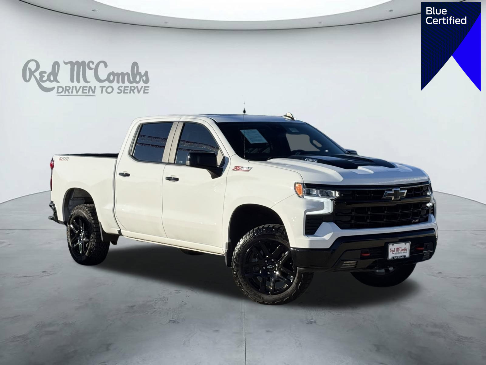 Used 2025 Chevrolet Silverado 1500 LT Trail Boss w/ Convenience Package II image 1