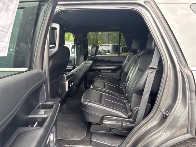 Certified 2019 Ford Expedition XLT w/ Equipment Group 201A AWD/4WD image 11