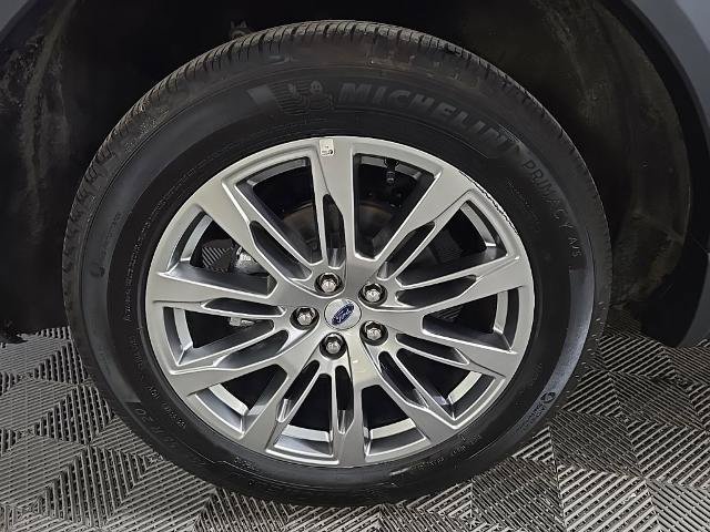 Certified 2025 Ford Explorer Active w/ Active Comfort Package AWD/4WD image 15