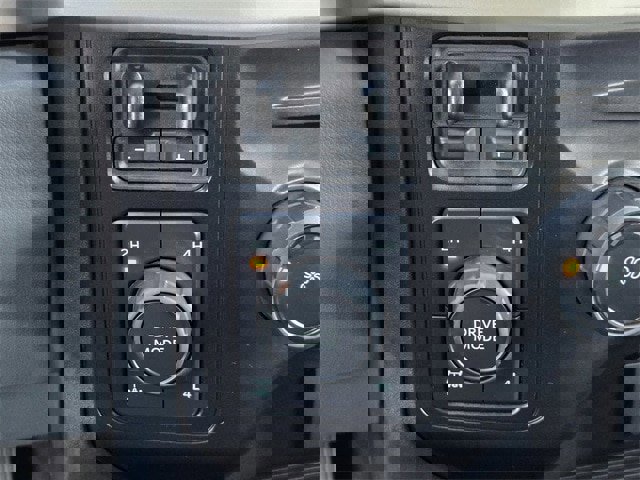 Certified 2025 Ford F250 XLT w/ FX4 Off-Road Package image 17