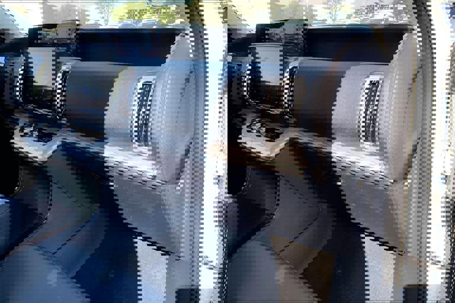 Certified 2025 Ford Expedition Active image 17