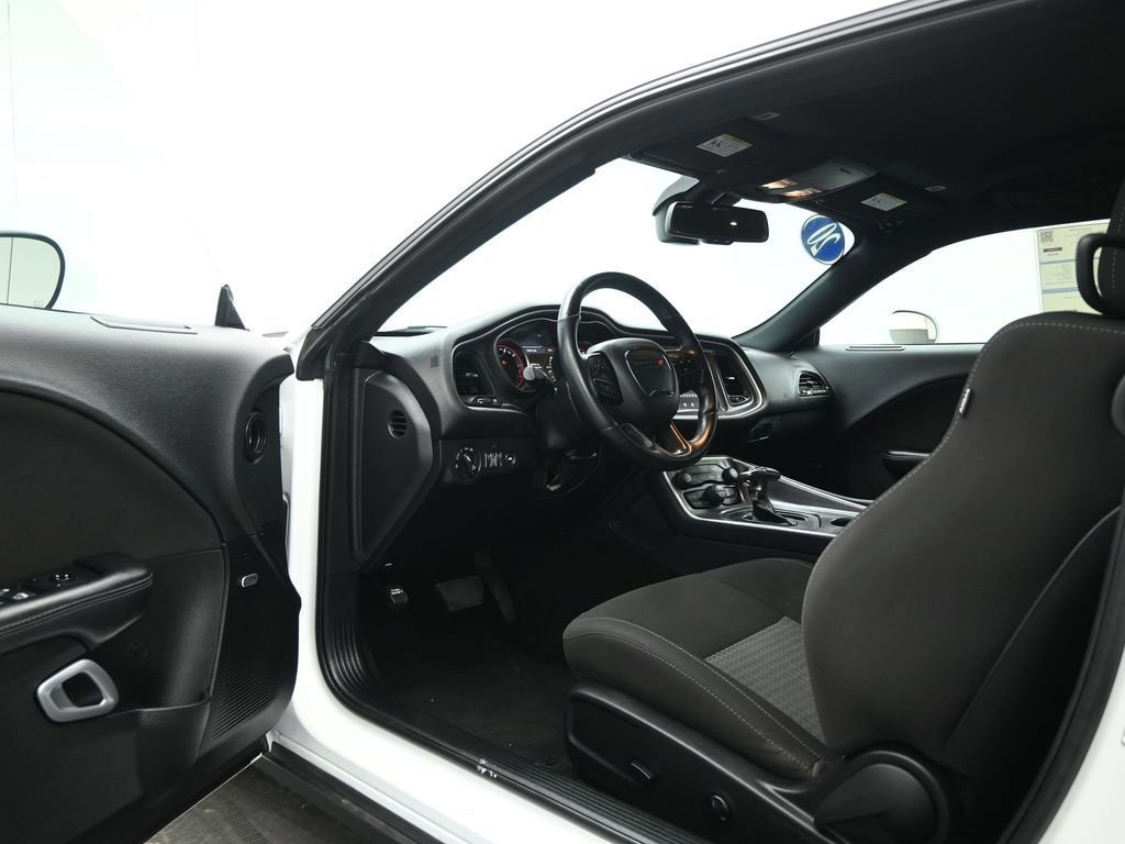 Used 2020 Dodge Challenger R/T Scat Pack RWD image 37