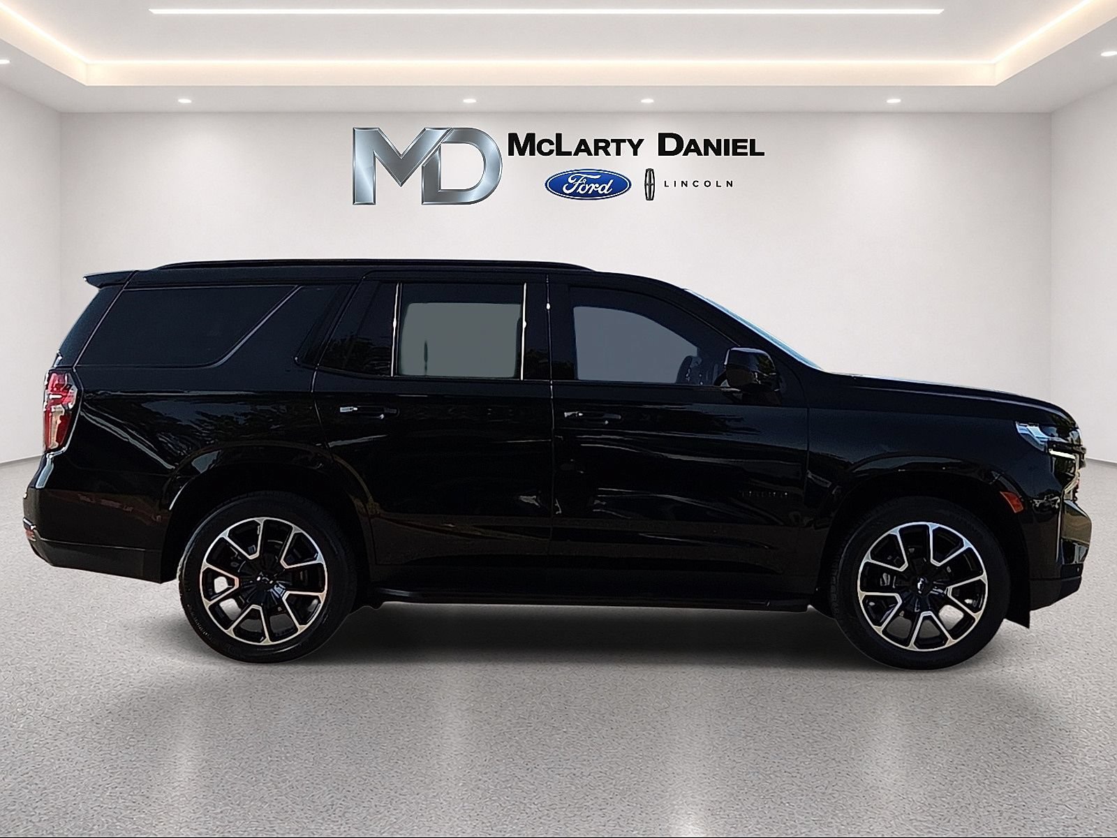 Used 2023 Chevrolet Tahoe RST AWD/4WD image 6