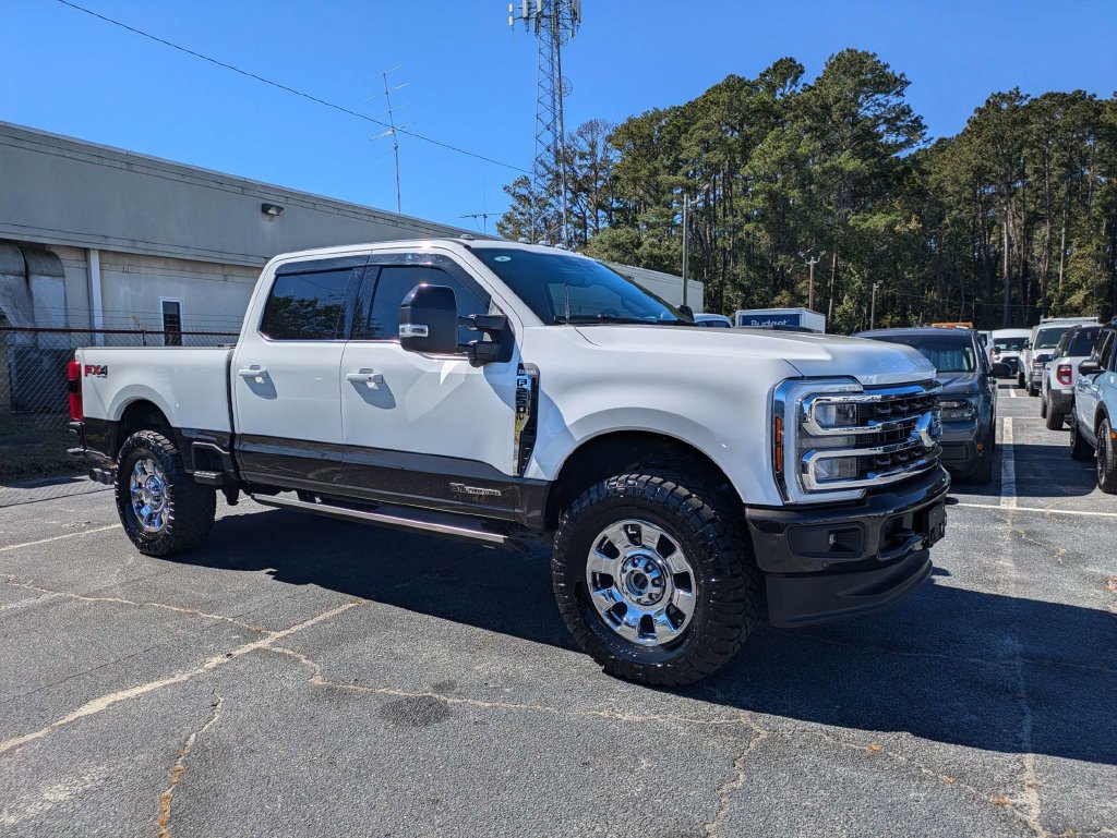 Certified 2025 Ford F250 King Ranch w/ FX4 Off-Road Package AWD/4WD 360° Tour