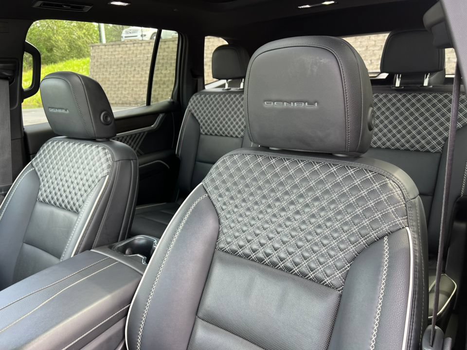 Used 2024 GMC Acadia Denali w/ LPO, Floor Liner Package AWD/4WD image 11