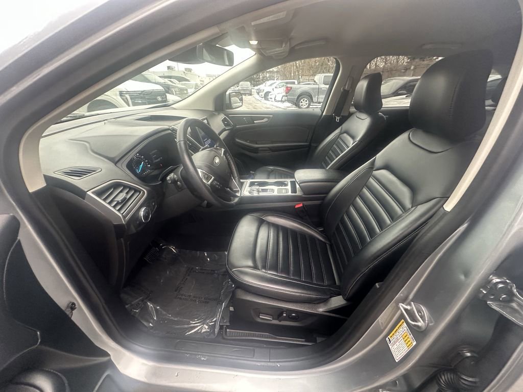 Certified 2023 Ford Edge SEL image 9