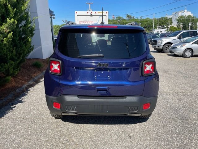 Used 2018 Jeep Renegade Altitude AWD/4WD image 7