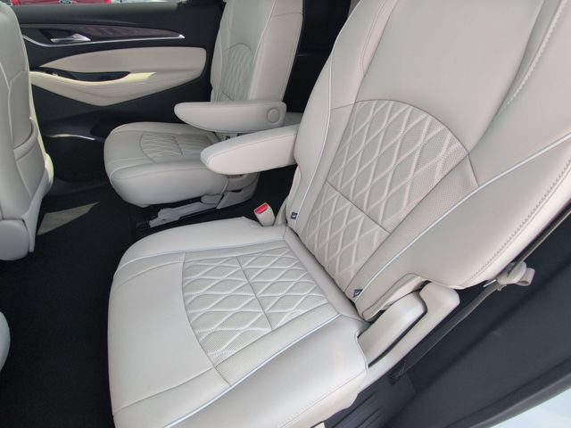 Used 2022 Buick Enclave Avenir w/ Avenir Technology Package FWD image 16