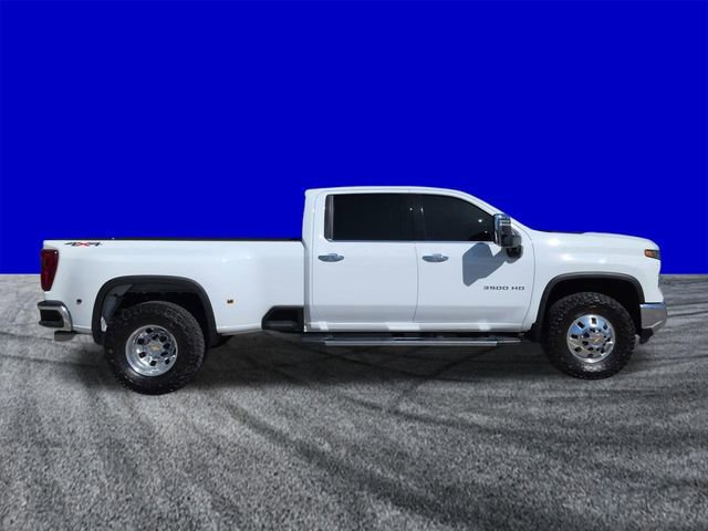 Used 2025 Chevrolet Silverado 3500 LTZ w/ LTZ Plus Package image 6