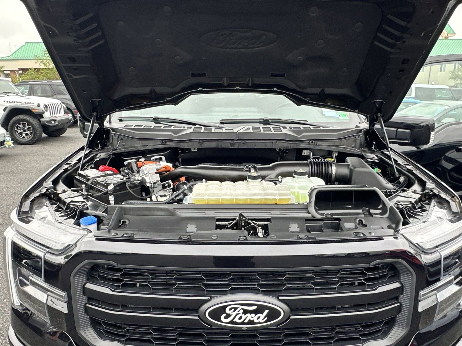 Certified 2025 Ford F150 Lariat w/ Equipment Group 501A Mid AWD/4WD image 35
