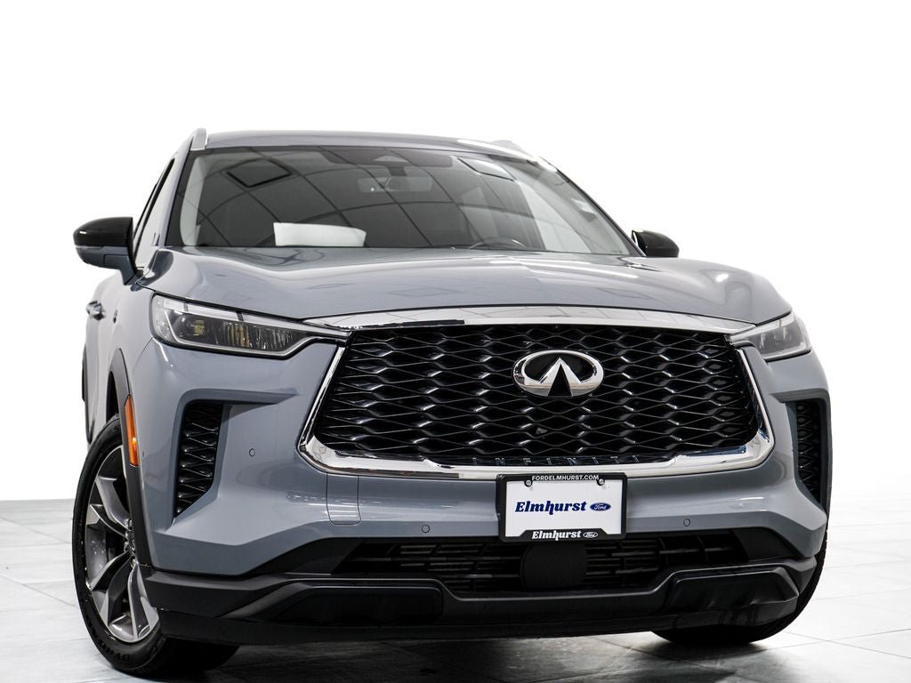 Used 2025 INFINITI QX60 Luxe AWD/4WD image 3