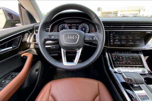 Used 2023 Audi Q8 Prestige AWD/4WD image 8