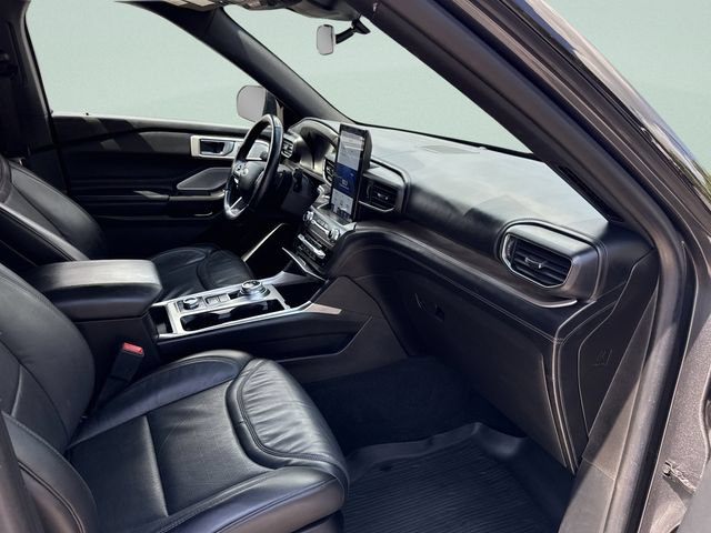 Certified 2020 Ford Explorer Platinum w/ Premium Technology Package AWD/4WD image 21