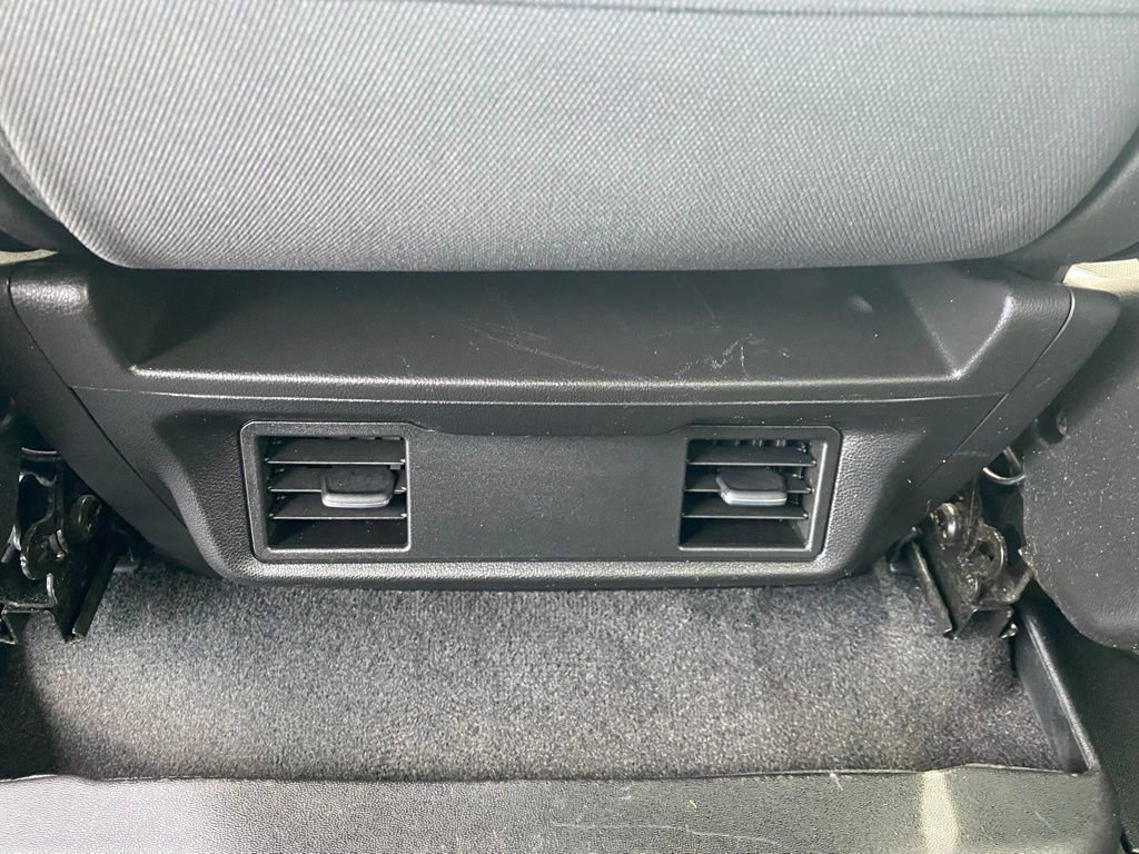 Used 2020 Chevrolet Silverado 1500 Custom w/ Custom Value Package image 25