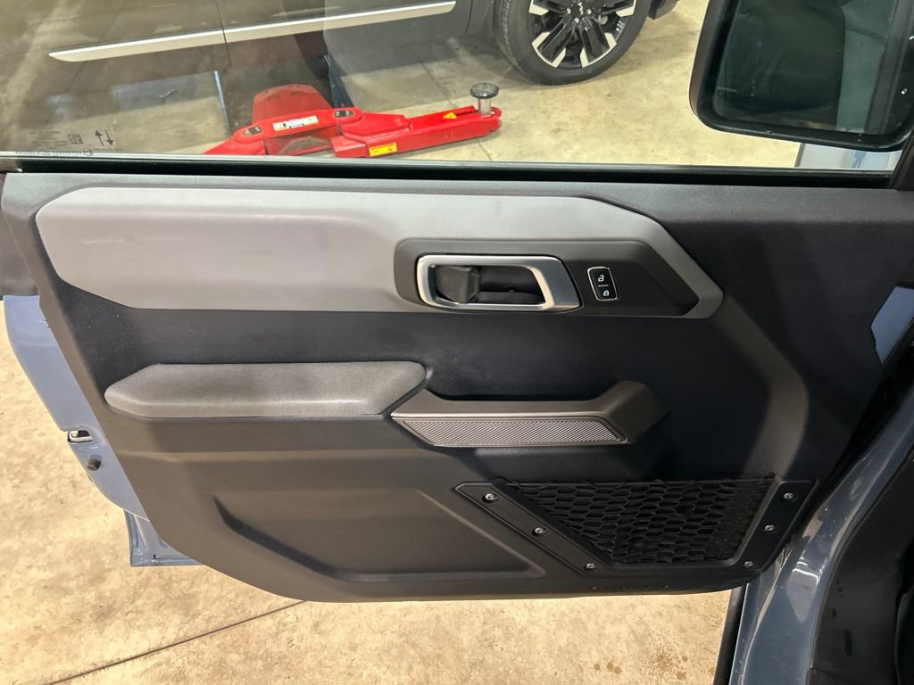 Certified 2023 Ford Bronco Black Diamond AWD/4WD image 14