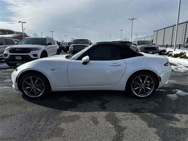 Used 2023 MAZDA MX-5 Miata Grand Touring image 2
